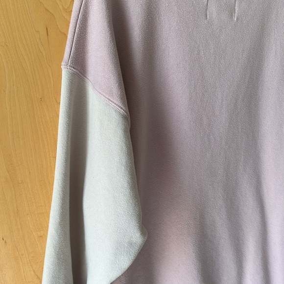 American Eagle Outfitters Sweatshirt - Picture 7 of 7